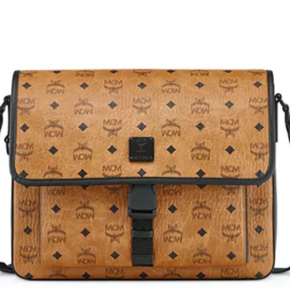 MCM Klassik Messenger Bag Cognac Visteos Brand New! Retail $890.00 - Picture 1 of 15